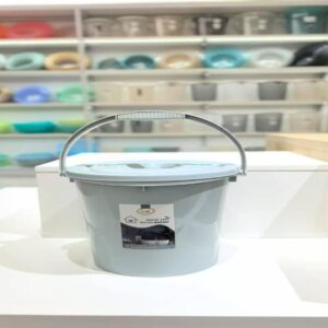 Lidded Water Bucket 7311 - Image 1