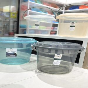 Lidded Water Bucket 7325 - Image 1