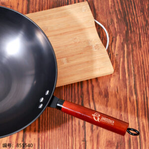 34cm Cast Iron Wok (Flat Bottom) - Image 3