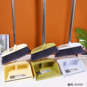 1023 Broom & Dustpan Set - Image 5
