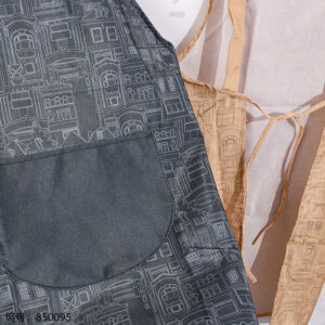 817 Strap Little House Apron / Premium Packaging - Image 3
