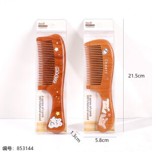 Sakura Wooden Comb 3686A - Image 3