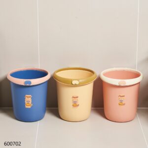 Small Trash Bin 271 - Image 1
