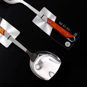 304 Stainless Steel Turner with Wooden Handle M7680 - Image 2