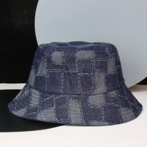 Fisherman hat with patch pattern - Image 1