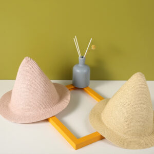 Sorcerer childrens pointed hat beige - Image 3